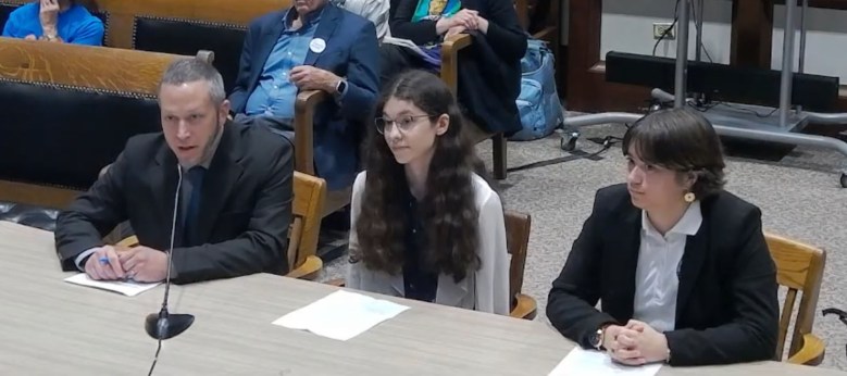 Brothers & students at TUE hearing